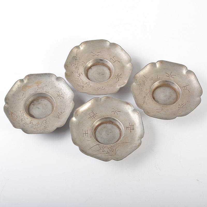 中国　古錫　漢詩花文　茶托　四客　M　R5166