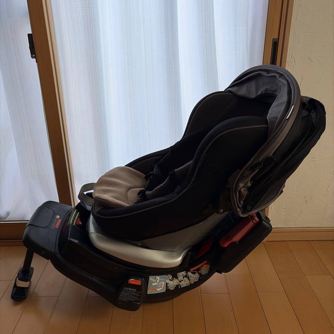 お値下げ　コンビCombi ラクティアターン　新生児　チャイルドシート