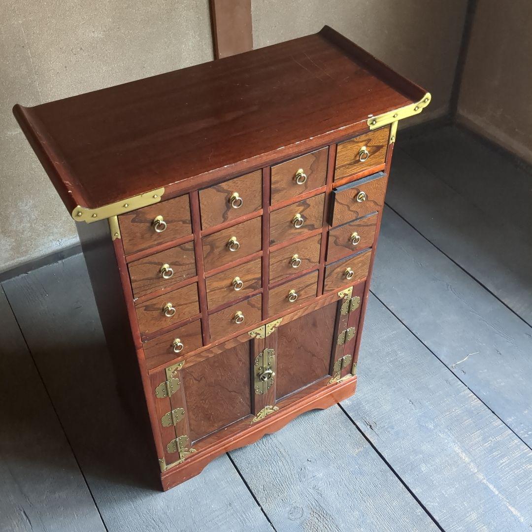 【値下げ】薬箪笥 ヤクジャン　李朝 引き出し16杯