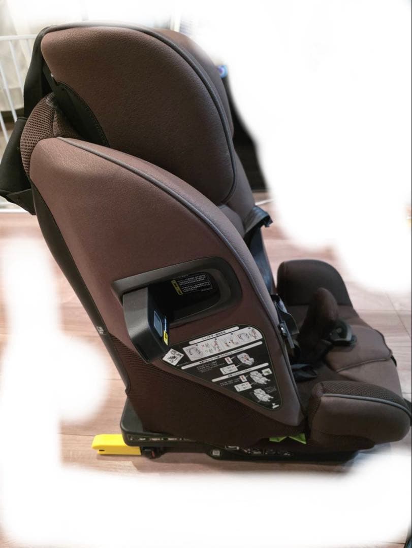 ブラウン チャイルドシート ISOFIX