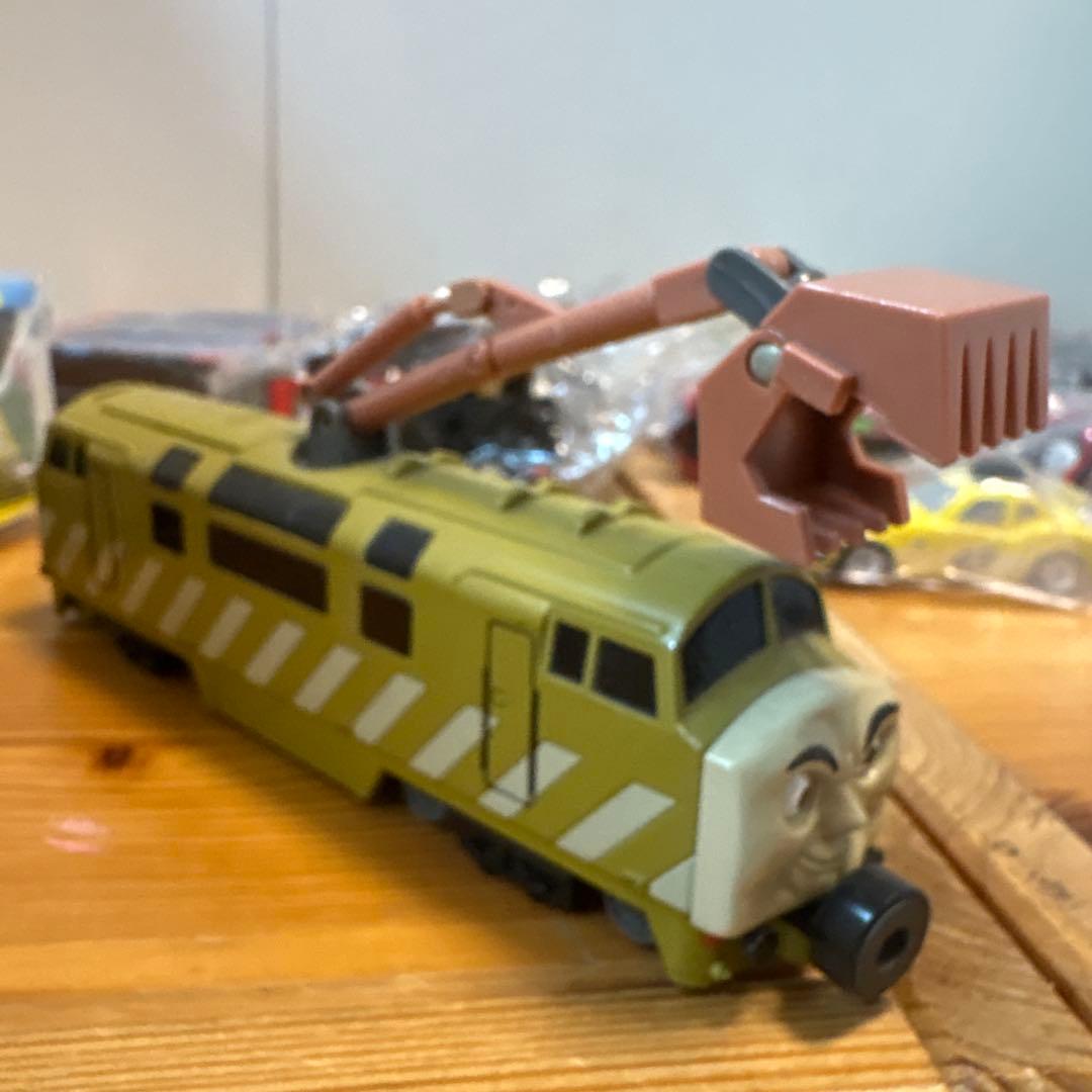 2333.きかんしゃトーマス商品33台まとめ売り