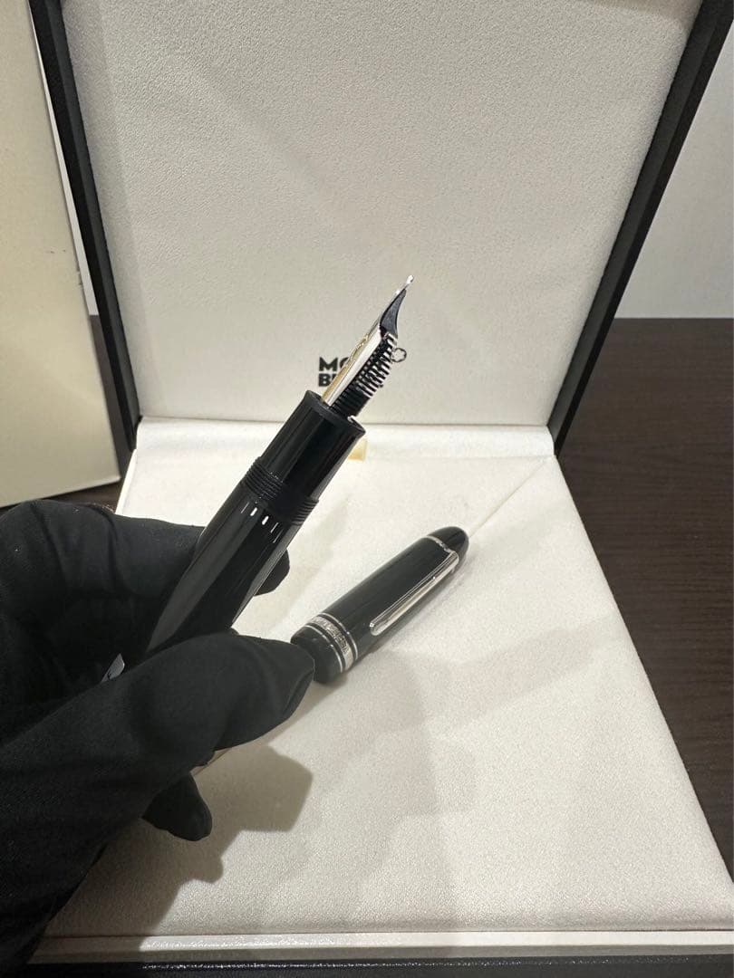 モンブラン万年筆 マイスターシュテュック プラチナコーティング P149 F