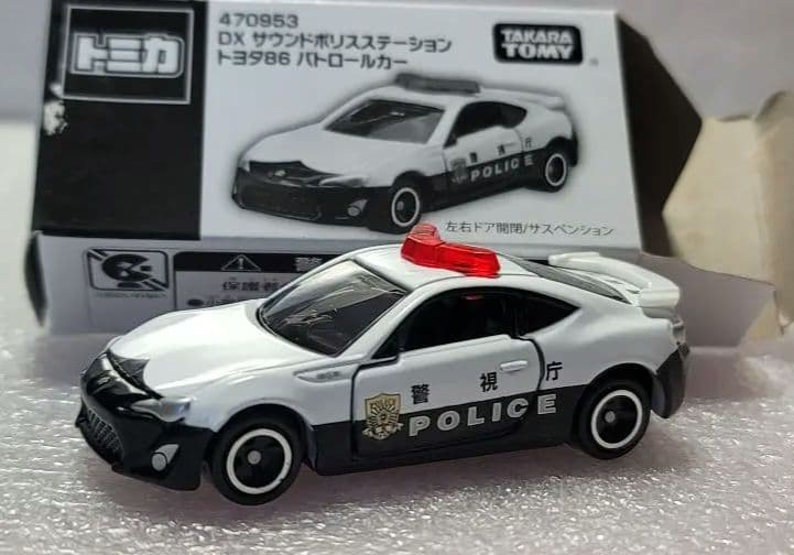 【 全国送料無料 】未使用！即発！ 86 パトカー 警視庁 「 トミカ 」