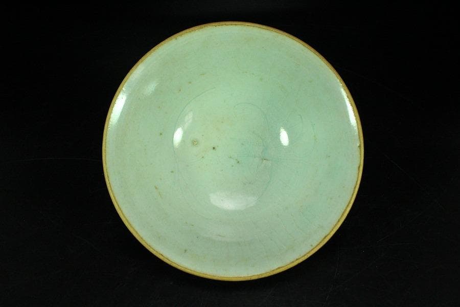 中国美術 青影 刻草紋 碗 茶道具伝来(K-RC995)