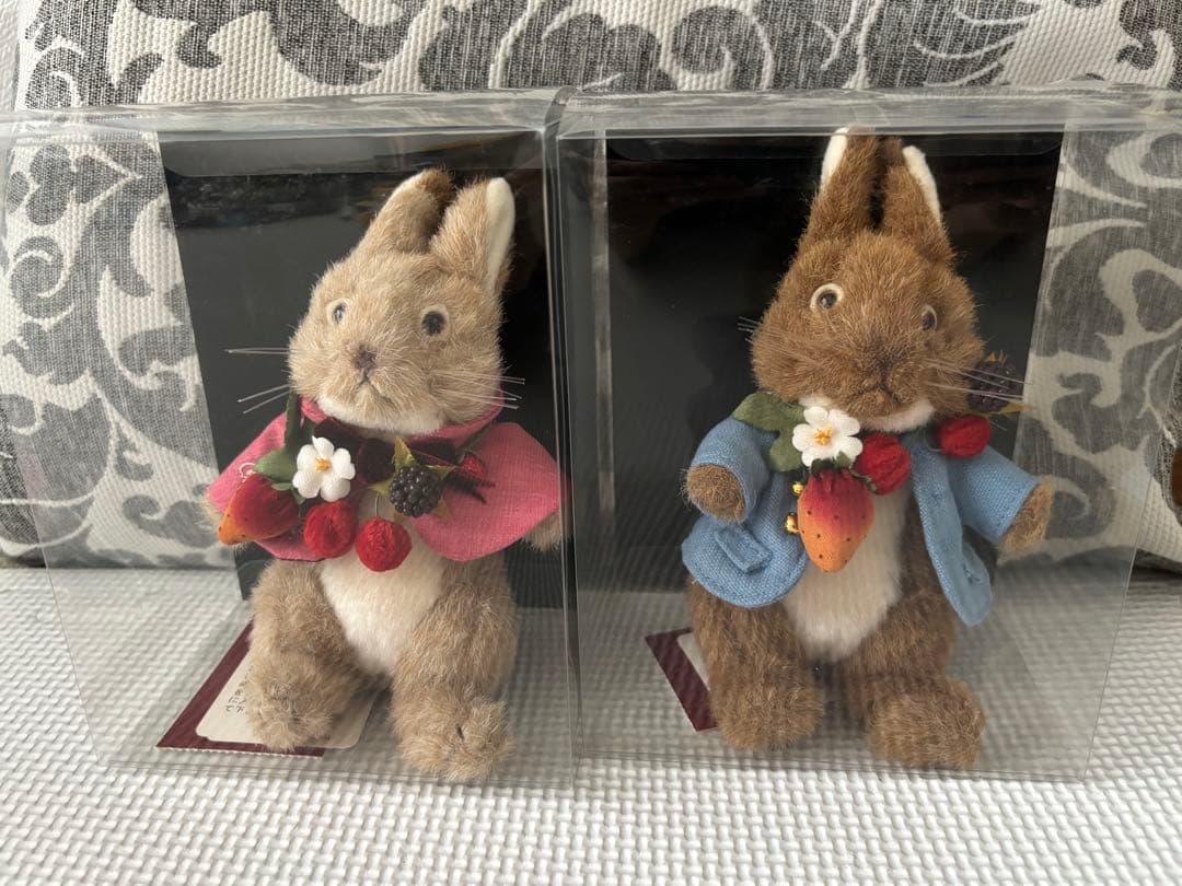 新品　ピンクハウス　ピーターラビットコラボ　ぬいぐるみコサージュ　2点セット
