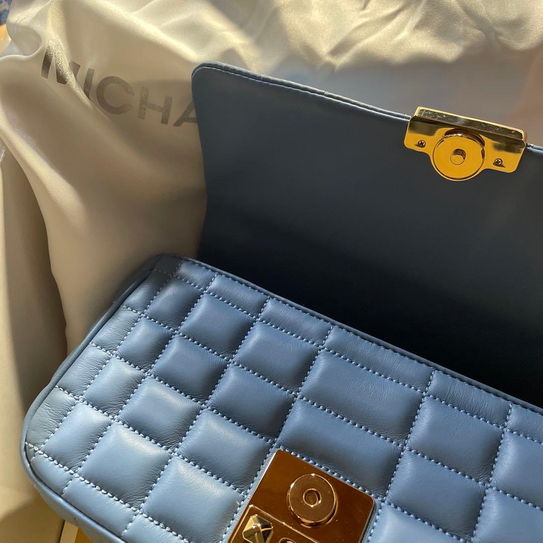 MICHAEL KORS 青 ショルダーバッグ