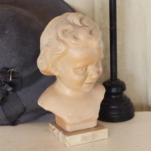 アンティーク　少女像