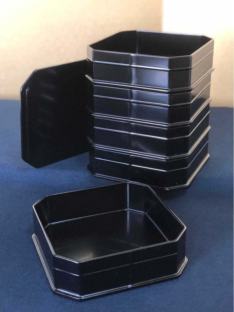 割引❗️《R》輪島塗 黒真塗 縁高重 菓子器 木製漆器 木箱　251204お3