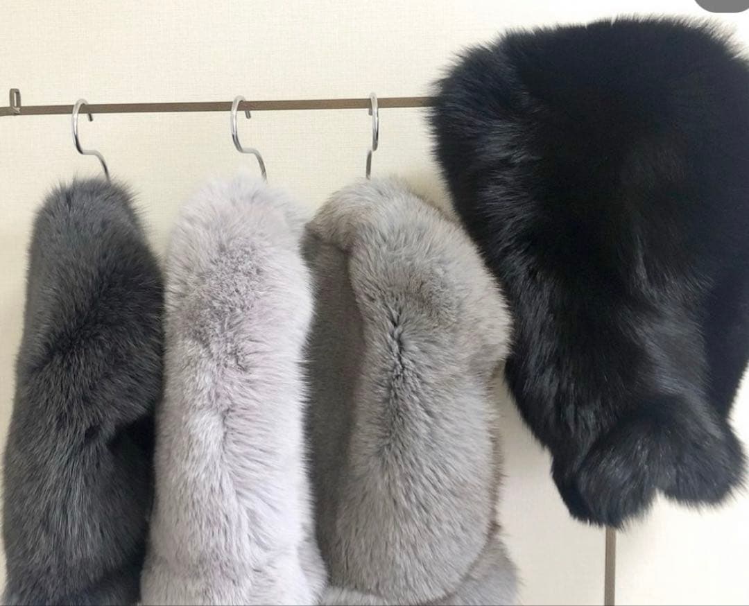 MANIMARIS ファーフード　　マニマリス