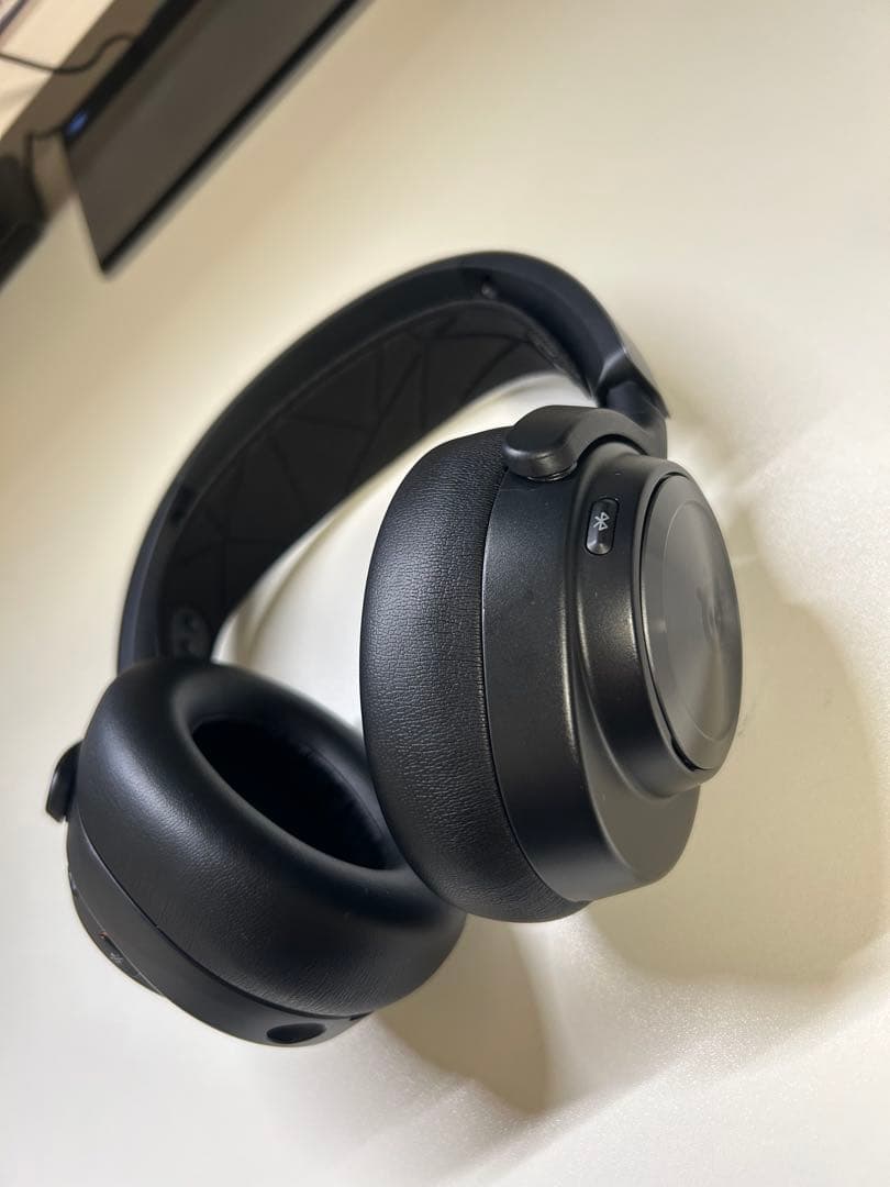 ヘッドホン SteelSeries Arctis Nova Pro Wireless