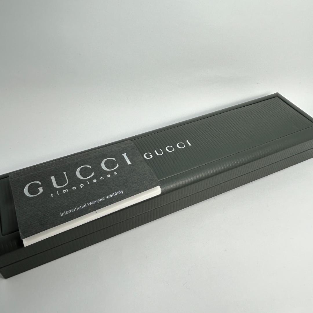 【人気】GUCCI グッチ 2600M レクタンギュラー ブラック文字盤 メンズ