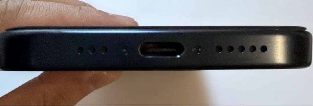 iPhone 15 Pro 128GB バッテリー86% SIMフリー