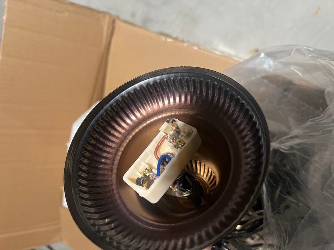 n*1様 ヴィンテージ花柄ペンダントライト