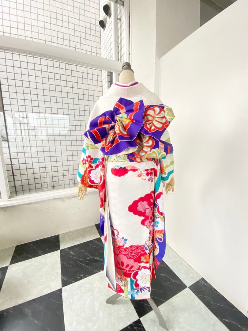 全て揃う振袖セット、白地、成人式振袖フルセット白　白振袖