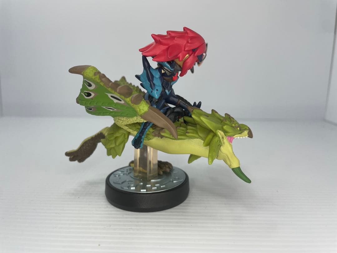 amiibo リオレイア&シュヴァル　アミーボ　モンハンストーリーズ