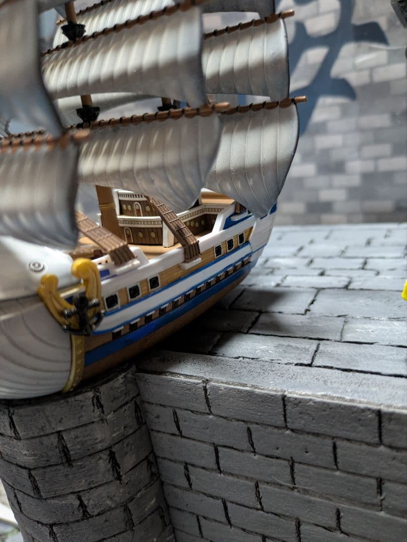 【送料込み】ジオラマ ワンピース 海軍本部 マリンフォード 頂上戦争