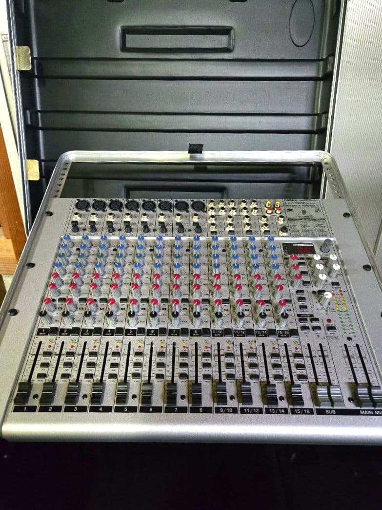 EURORACK UB2222FX-PRO❰美品❱ SKBハードケース　セット