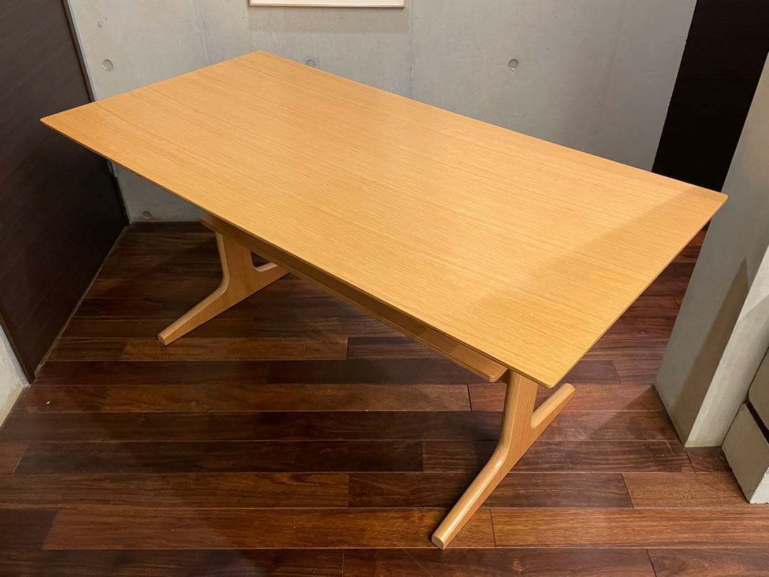 egfa■無印良品■オーク材 リビングでもダイニングでもつかえるテーブル2