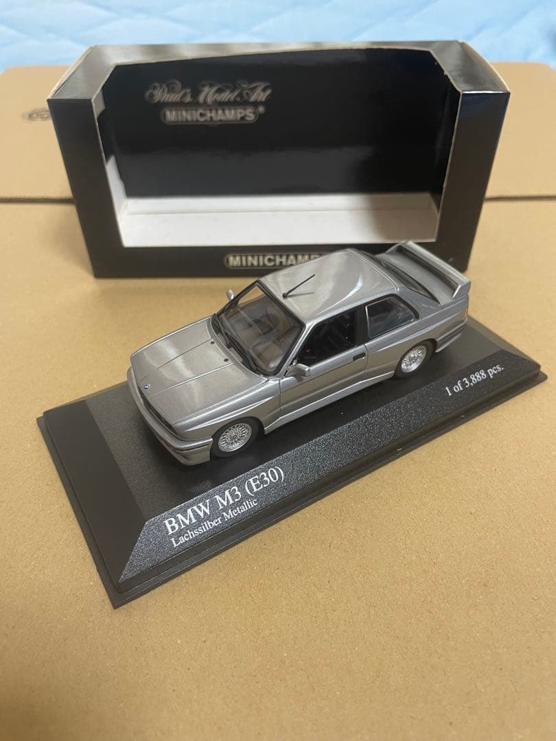 BMW M3 (E30) 1987 Silver 1/43 ミニカー