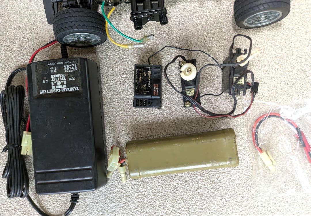 タミヤ　ホンダＳ8000のシャーシ|