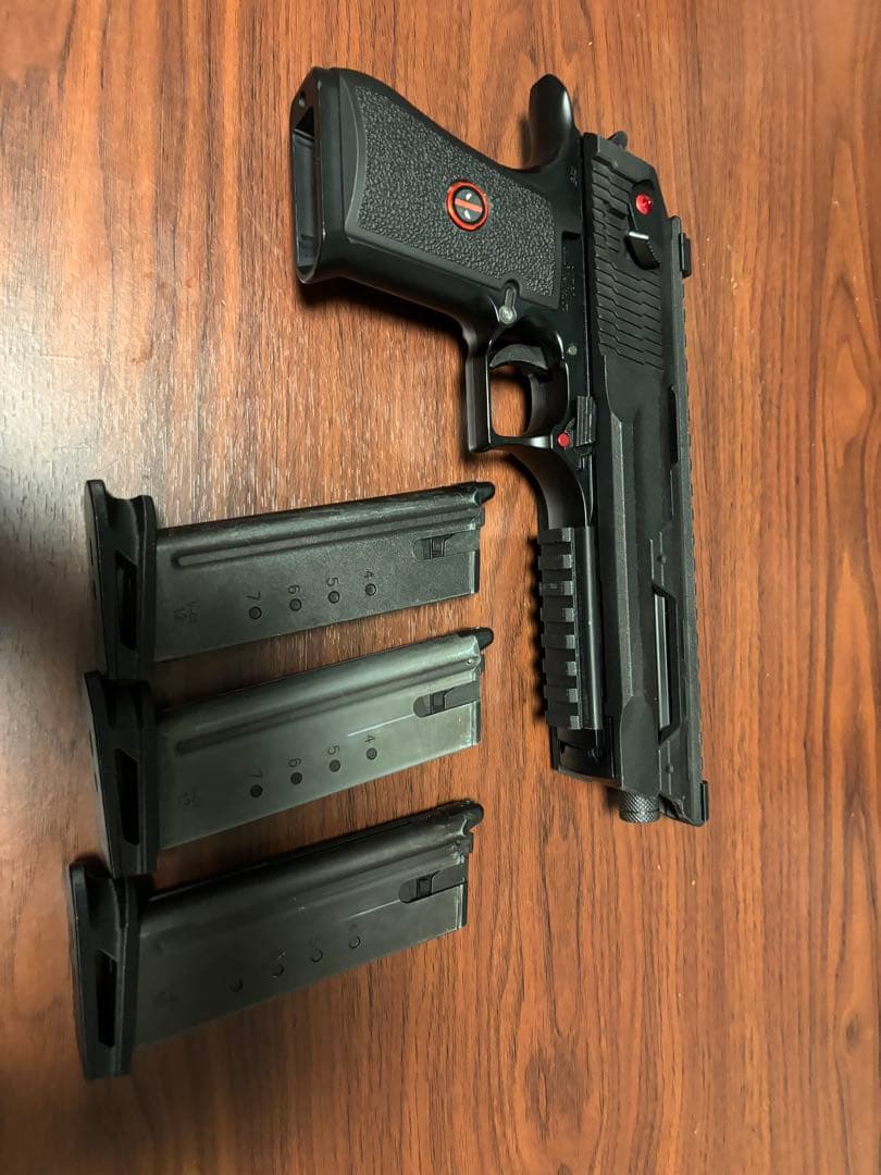 レア商品!!! 東京マルイ デザートイーグルGRIFFIN&デップーカスタム