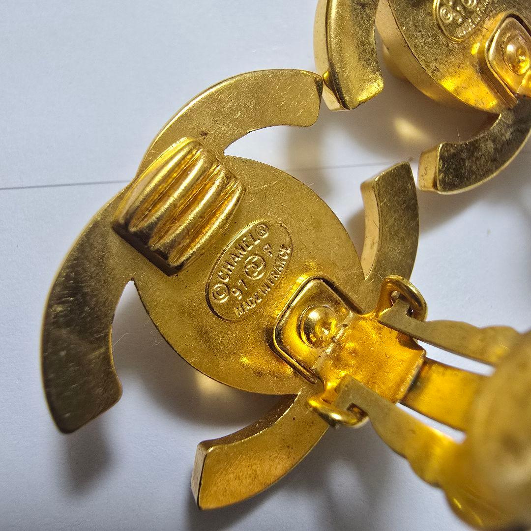 CHANEL シャネル イヤリング ターンロック 97/P GP