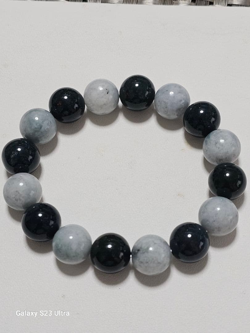 出雲瑪瑙碧玉１２mmと糸魚川青翡翠１２mmのブレスレット