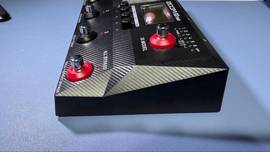 ZOOM B2 Four ベースエフェクター