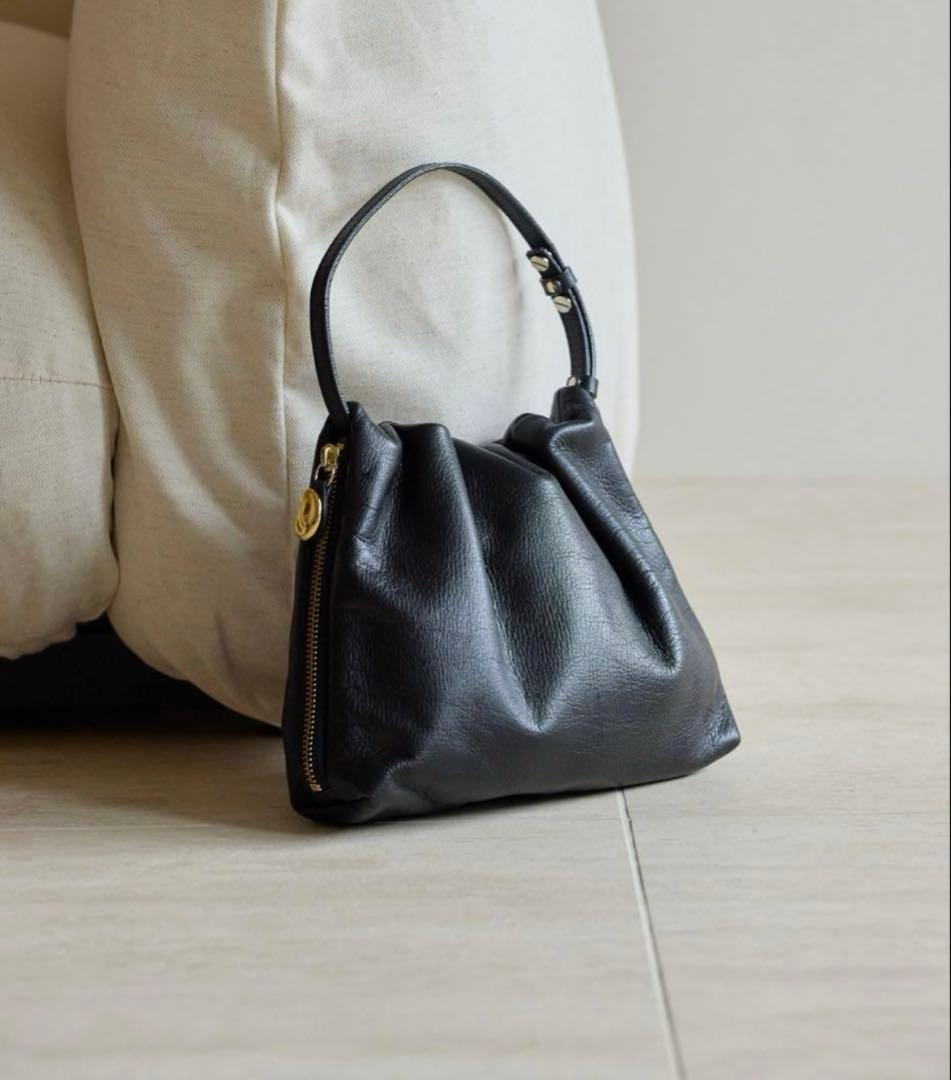 gemeil レザーワンハンドルバッグ ブラック