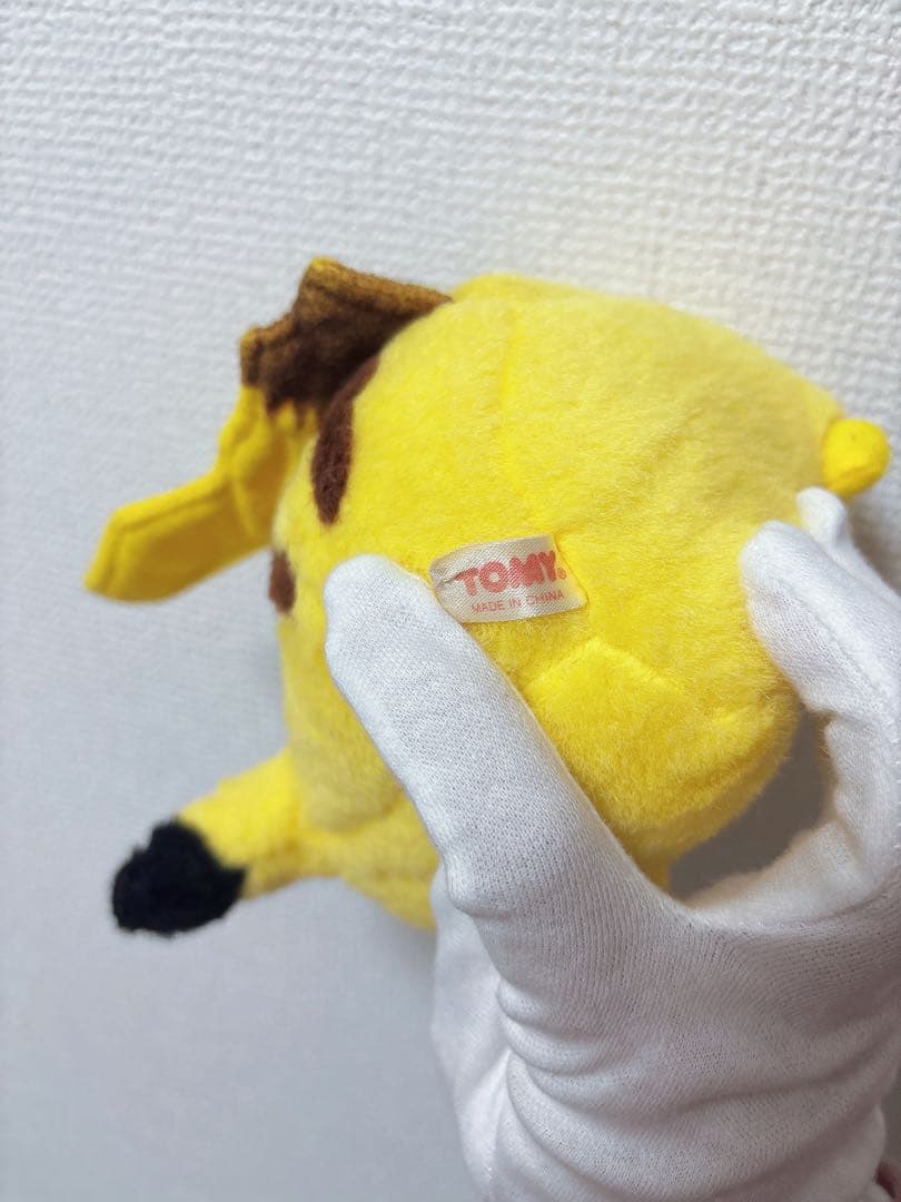 ゆ*ん様 初期 ピカチュウ ぬいぐるみ TOMY