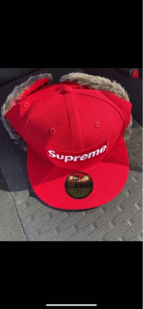 supremeイヤーフラップキャップ