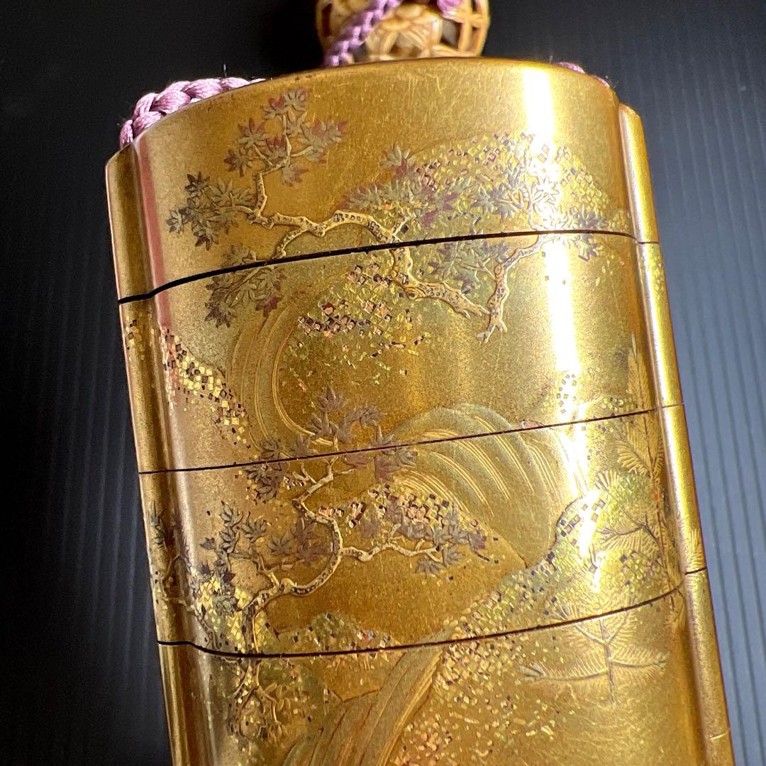 梶川作　極上蒔絵印籠　蓋無木箱付　71g 東Y7-0710⭐︎2F