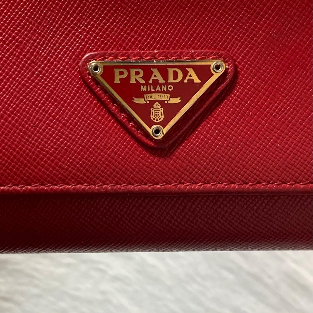お買い得品　PRADA プラダ　サフィアーノ　長財布　赤　付属品　三角ロゴ