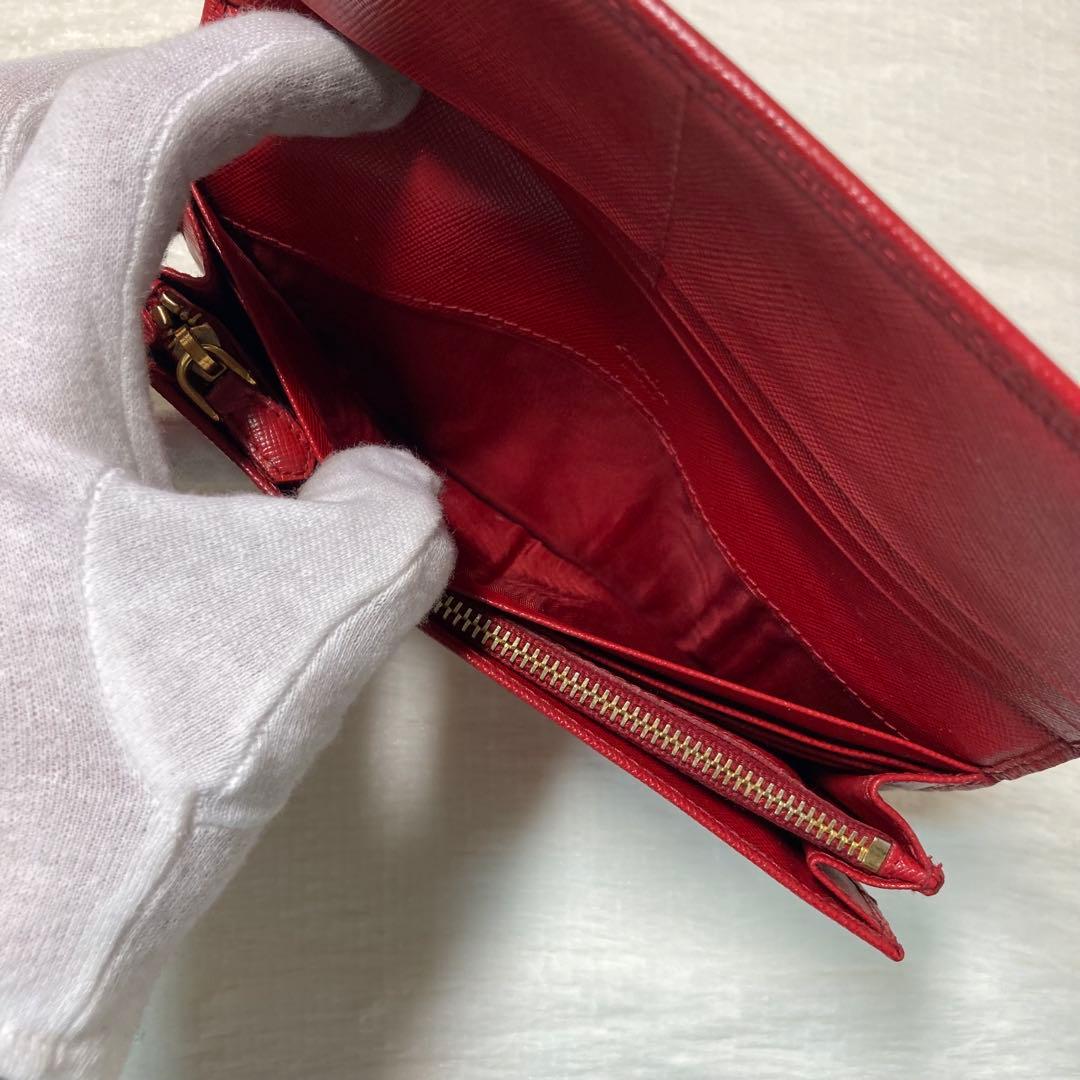 お買い得品　PRADA プラダ　サフィアーノ　長財布　赤　付属品　三角ロゴ