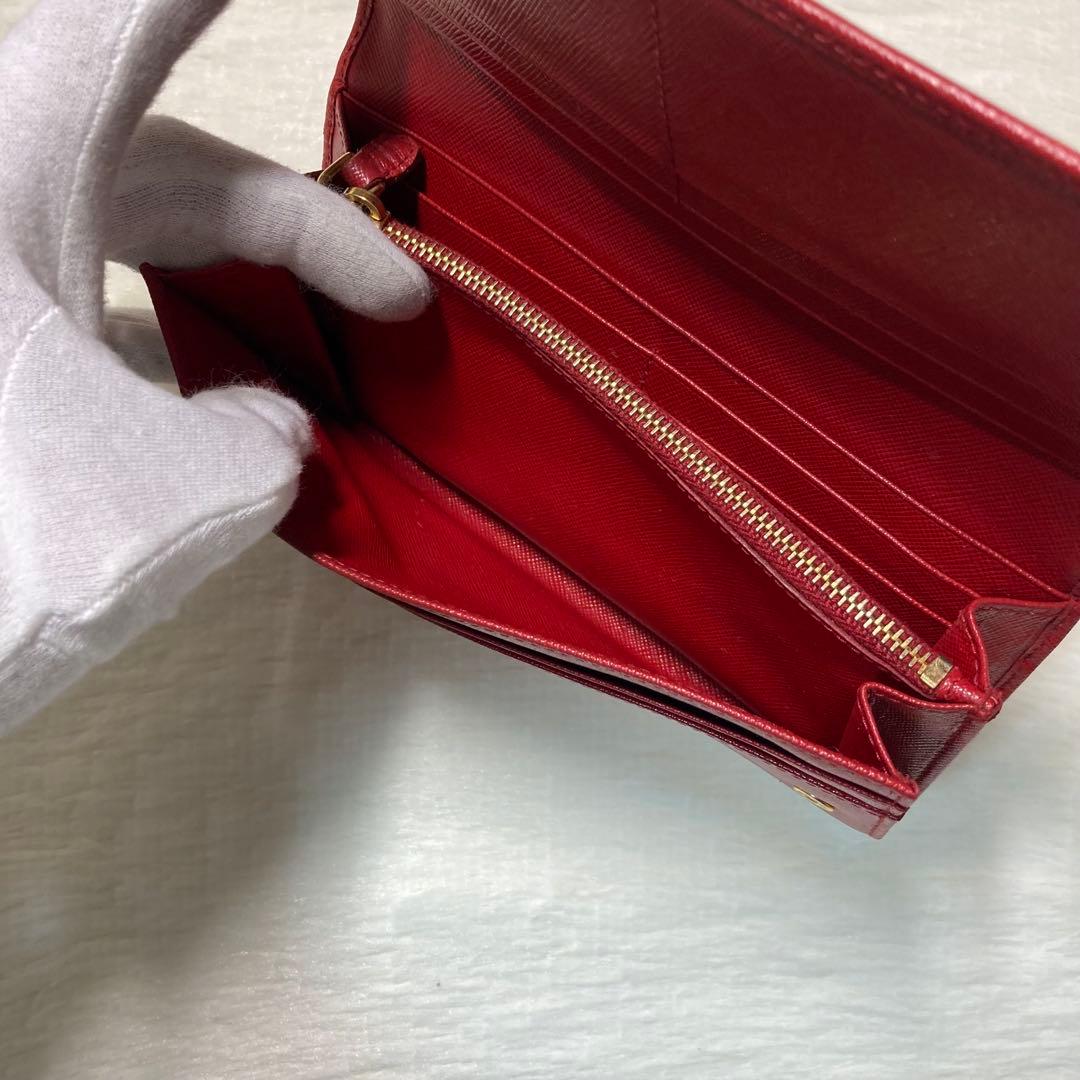 お買い得品　PRADA プラダ　サフィアーノ　長財布　赤　付属品　三角ロゴ