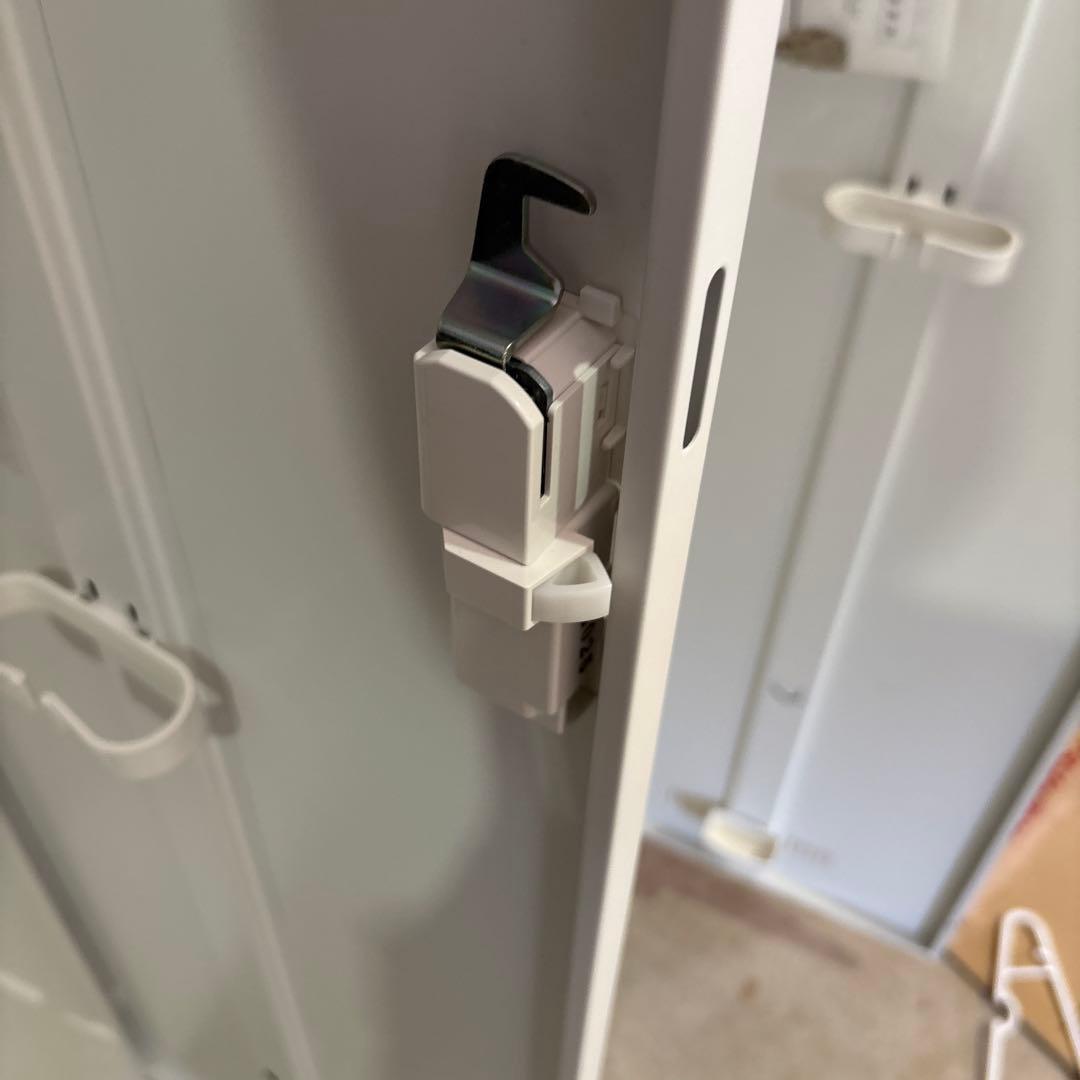 ロッカー　ホワイト　２つ