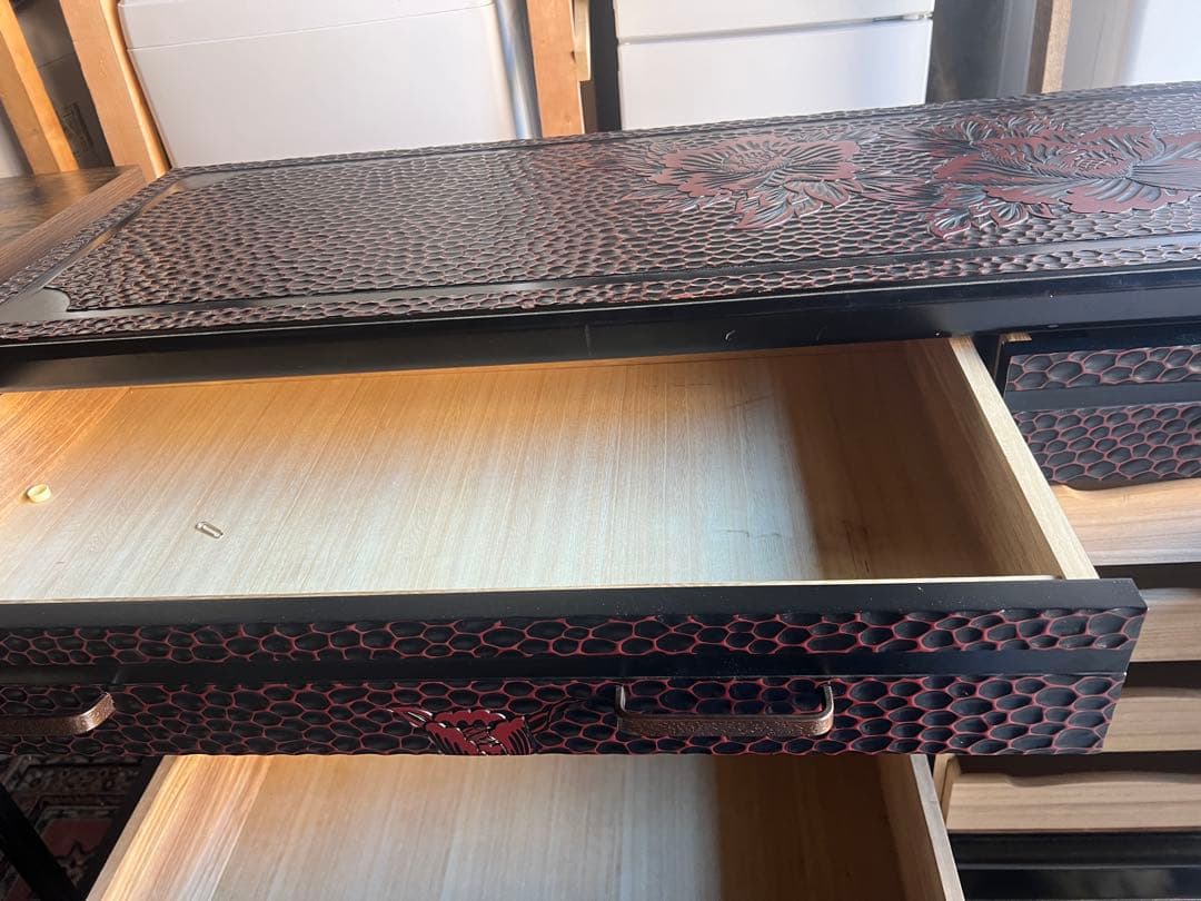 タンス　鎌倉彫　チェスト　CAPIC タンス