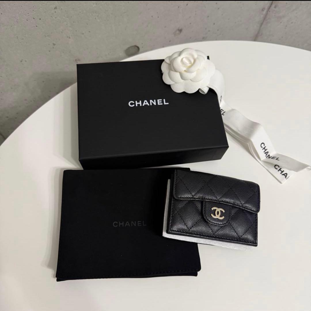 CHANEL クラシック 三つ折りミニ財布 ブラック