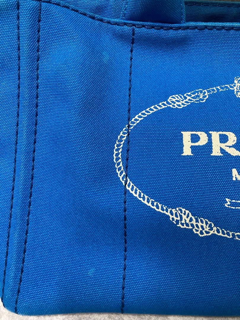 PRADA 青 カナパ ハンドバッグ