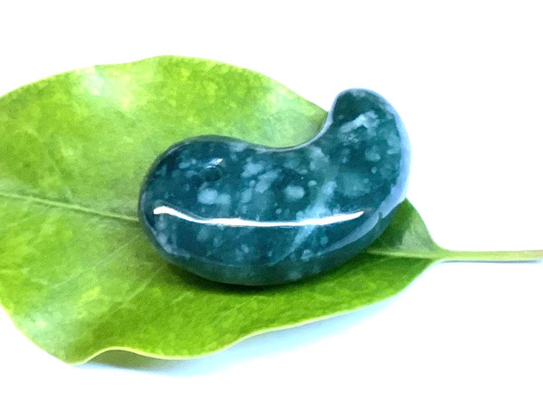 ✳premiumシリーズ　珍‼️希少吉兆雪輪文様 糸魚川青翡翠入りコン沢　鑑別書付