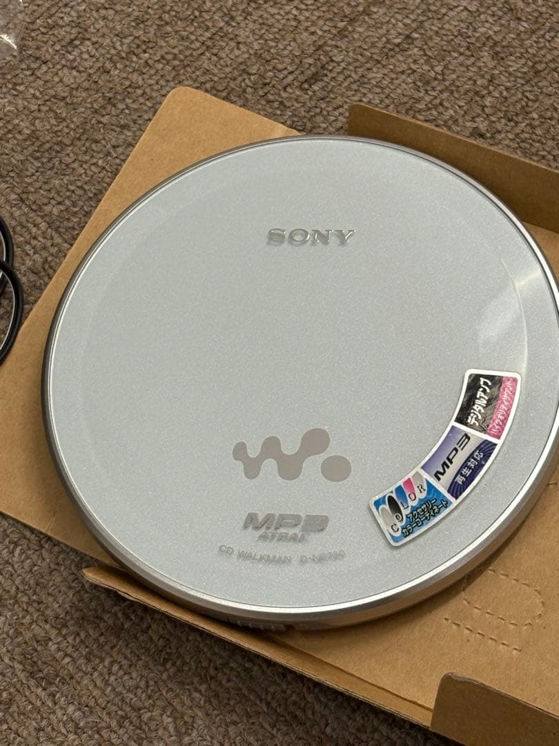 【ほぼ新品】SONY ソニー CD D-NE730 MP3 再生 動作品 純正品