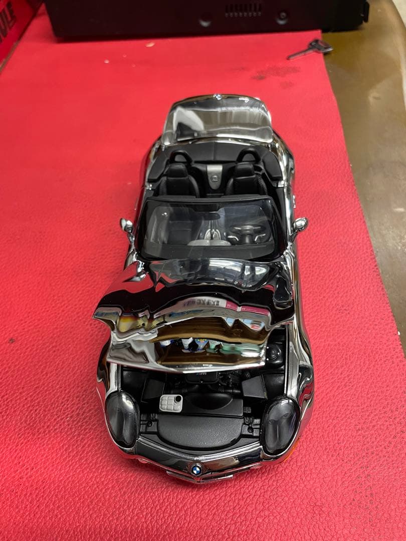 京商　BMW Z8 クロームメッキ