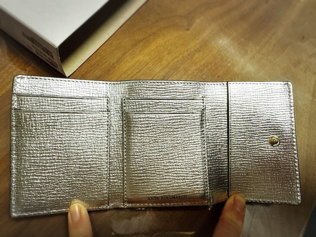 とうぶん最終値下げ　ANYA 3つ折り財布 シルバー