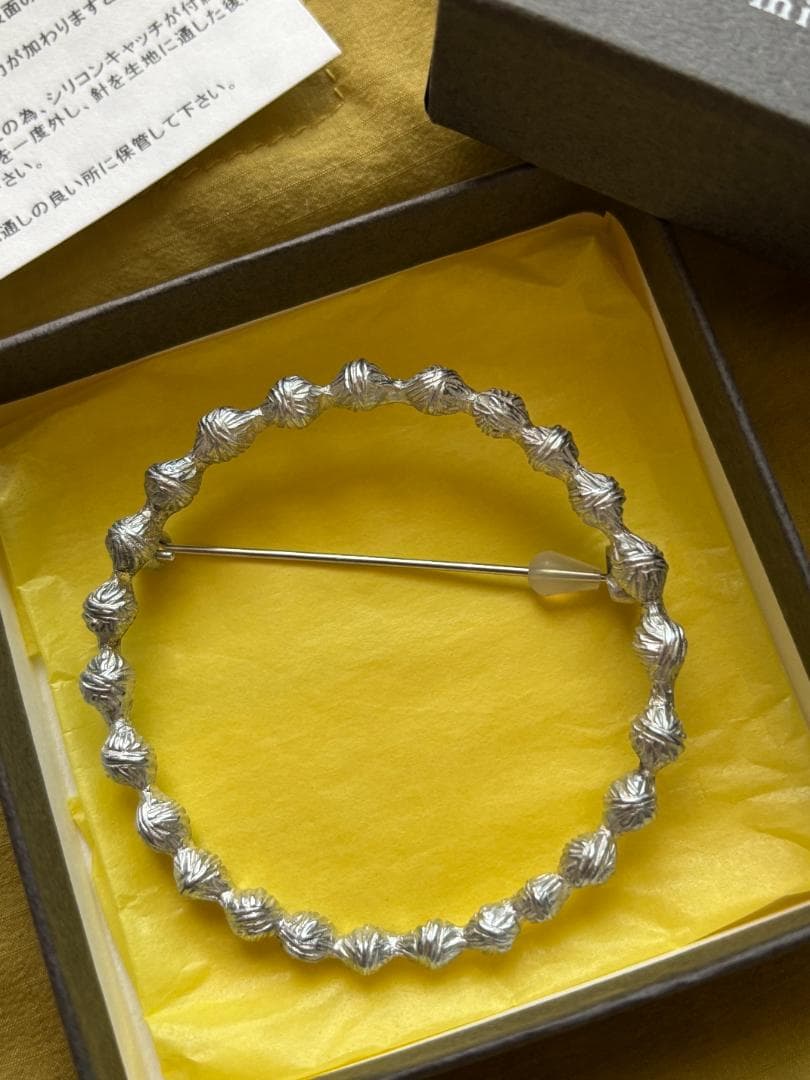 mina perhonen ミナペルホネン　タンバリンブローチ　シルバー