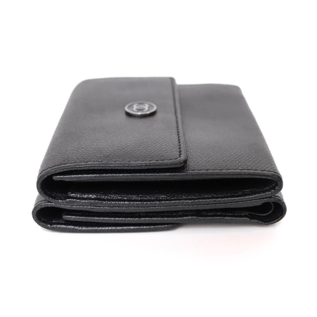 CHANEL シャネル　三つ折り財布　ココボタン　Wホック　ブラック　レザー