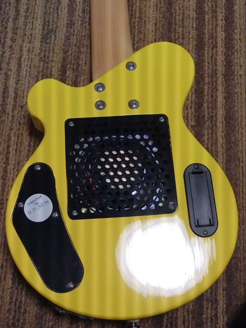 Pignose PGG-200 Tribal Yellow 3ノブ ミニギター