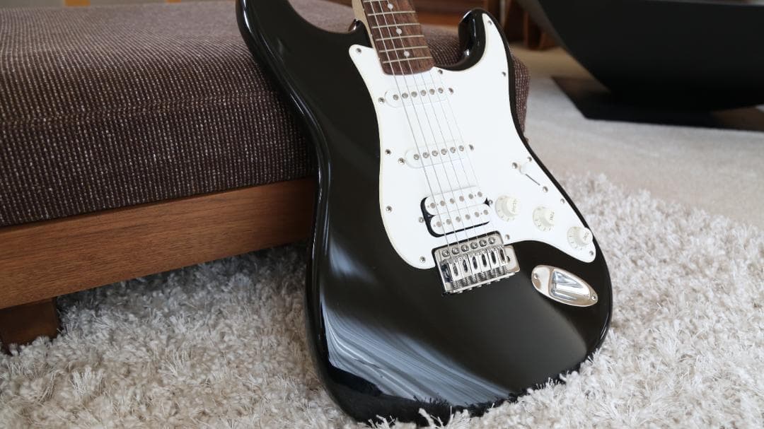 Squier Bullet HSS Stratocaster ブラック　美品