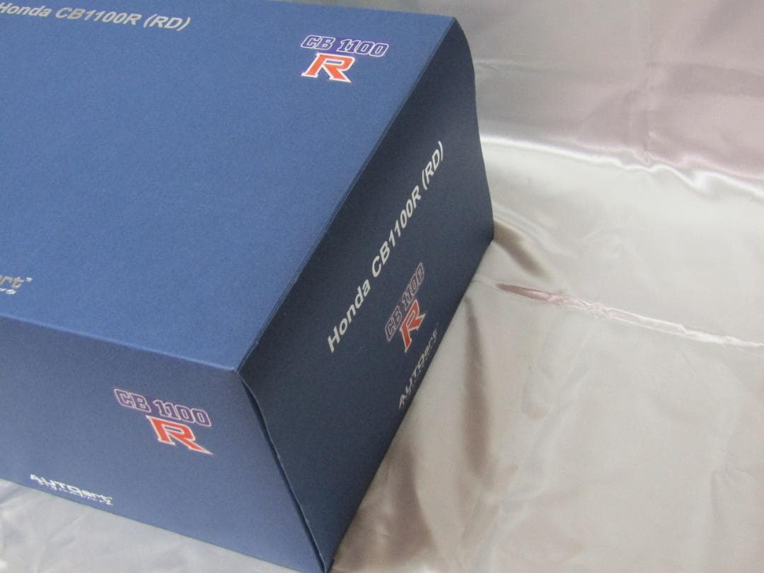 オートアート1/6　HONNDA　CB1100R　ホンダCB1100R