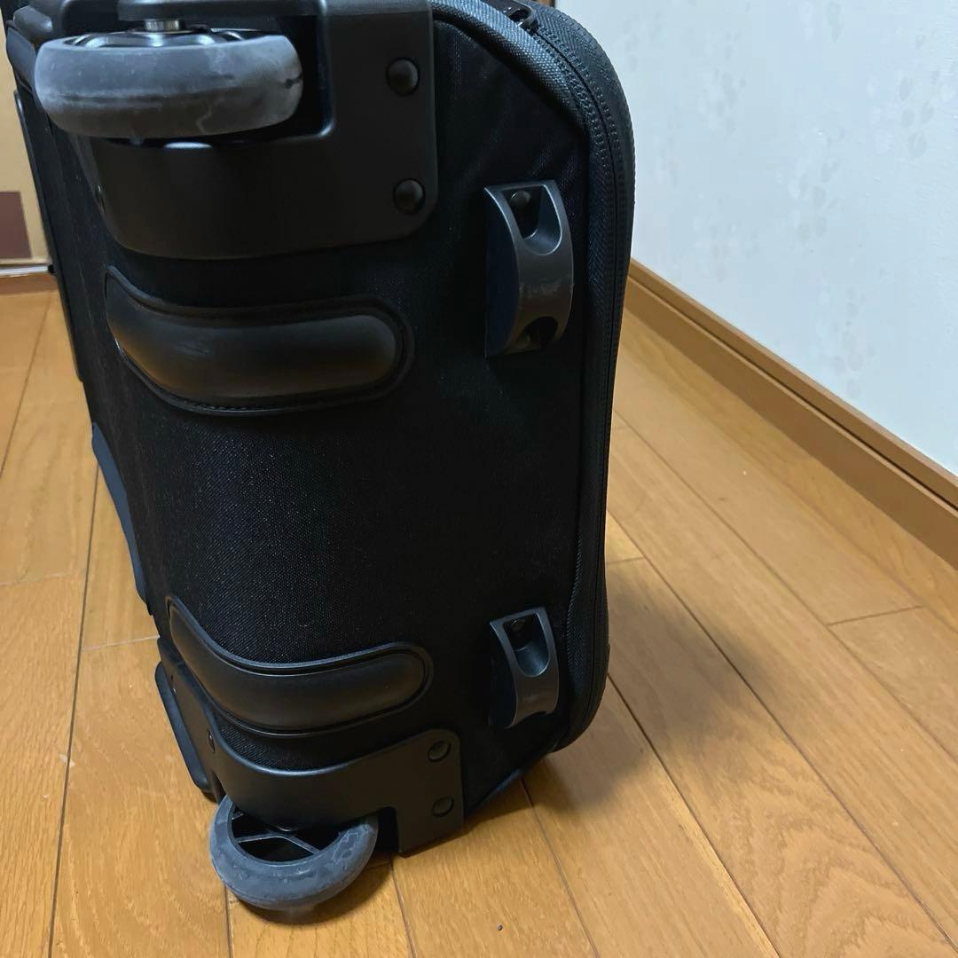 キャリーバッグ　DAKINE 未使用に近い