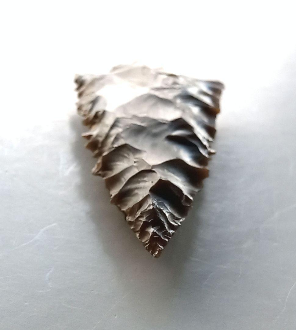 ❑ 夢の産物 ! 旧石器 371 模写 ❒  メノウ モスアゲート 石器